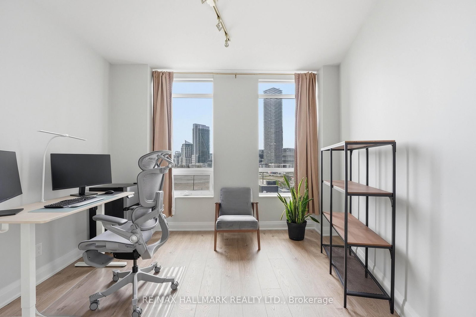 36 Park Lawn Road, Unit 710 - Photo 8