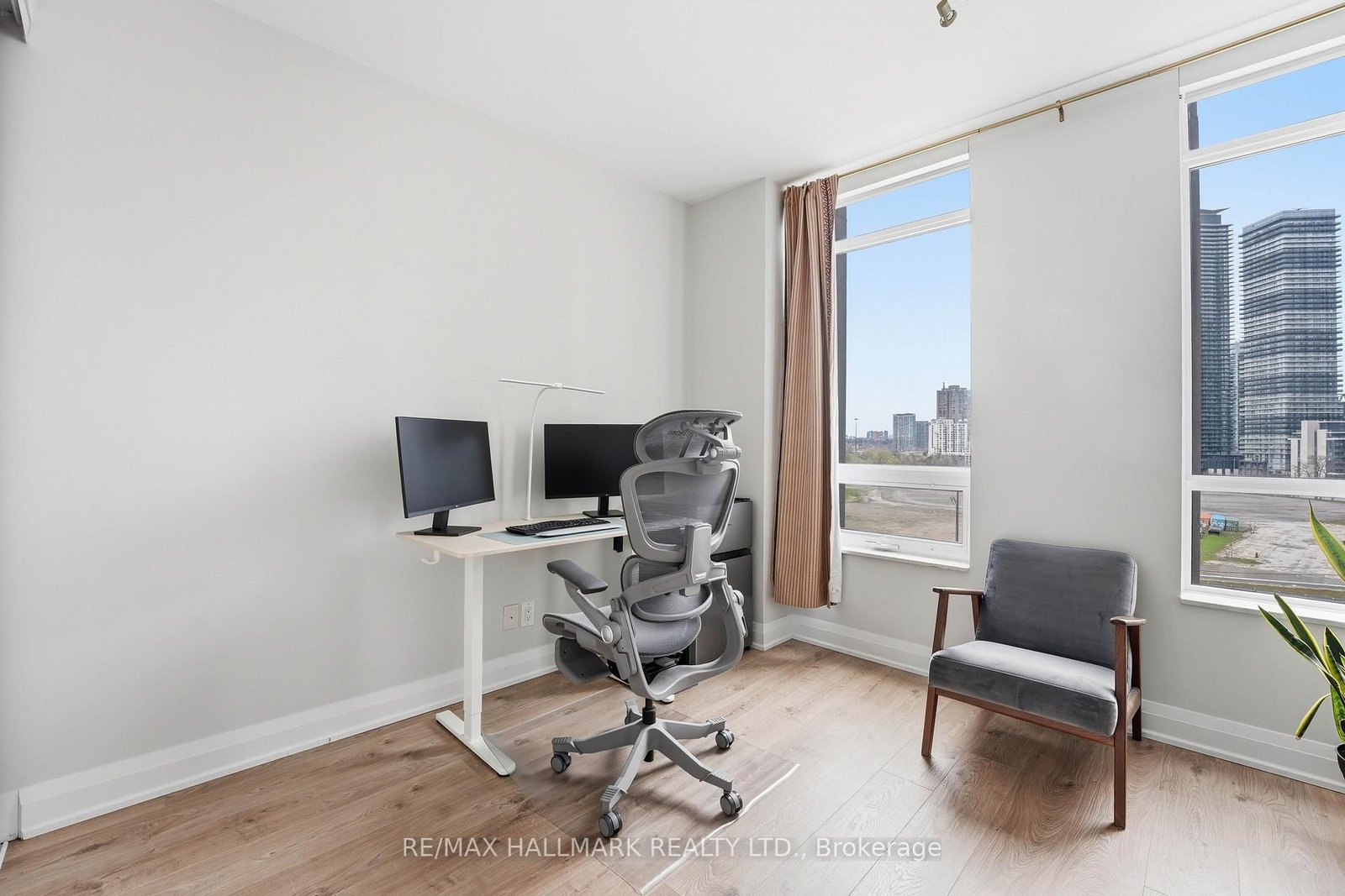 36 Park Lawn Road, Unit 710 - Photo 9