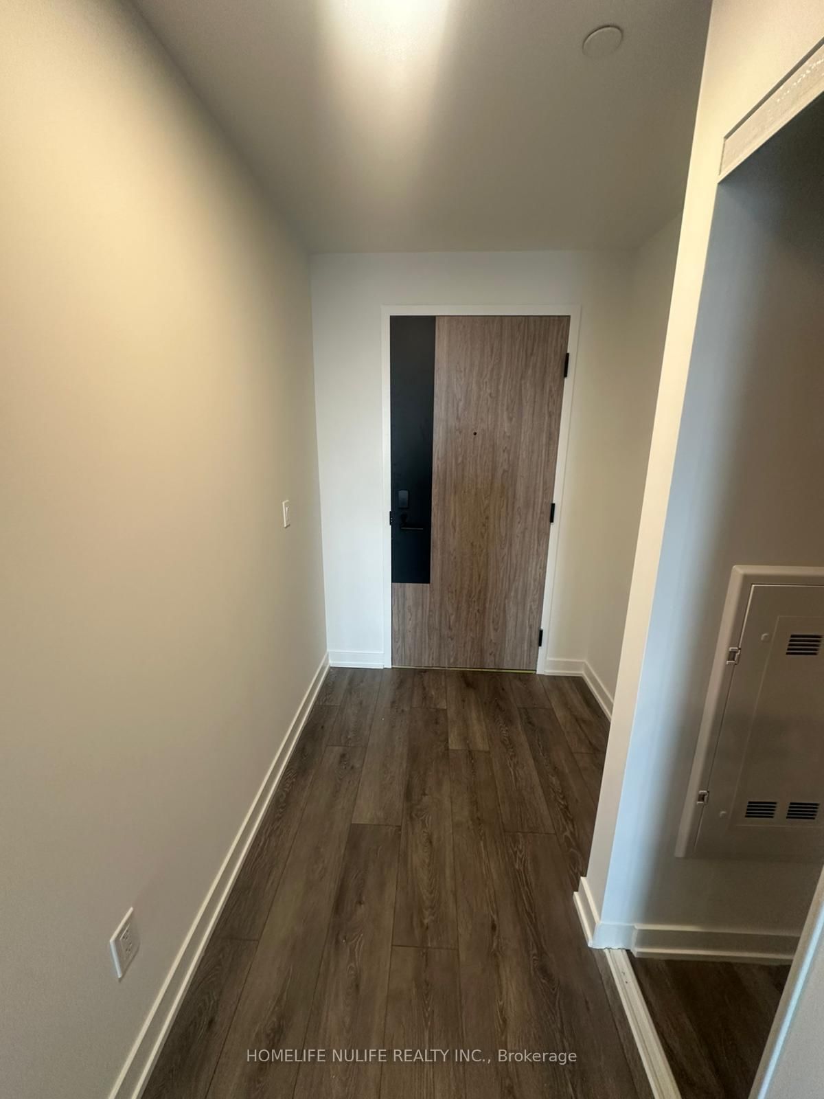 1007 THE QUEENSWAY Avenue S, Unit 1307 - Photo 5