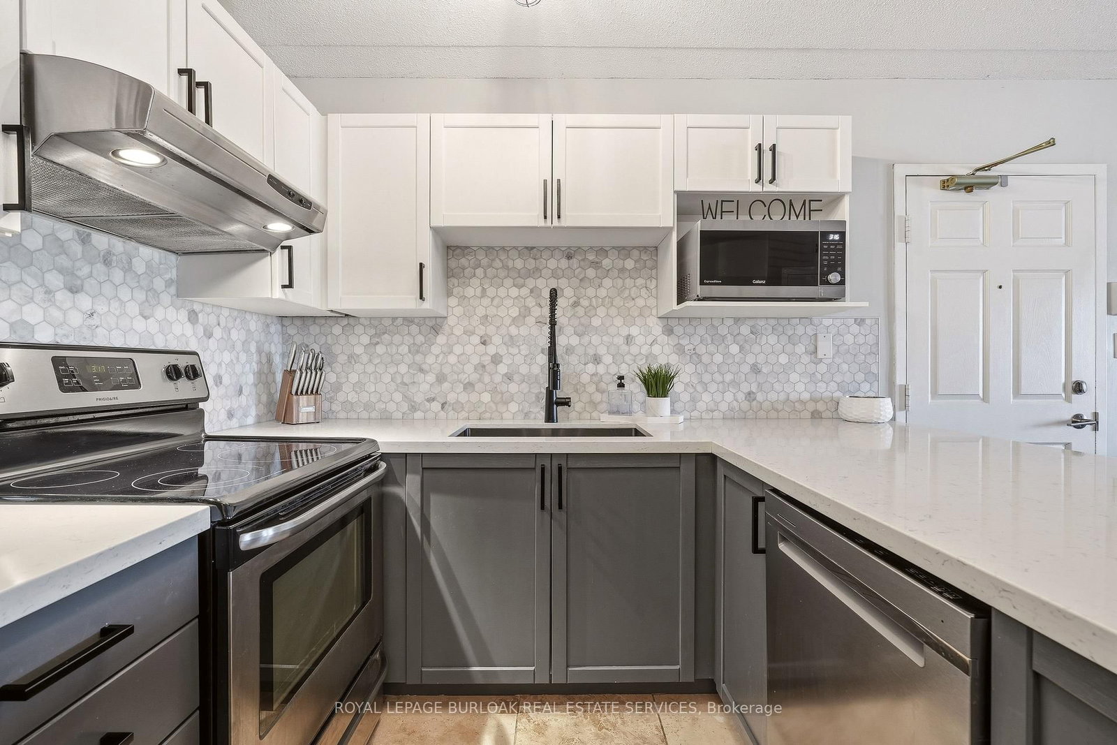 1451 Walker's Line, Unit 304 - Photo 4