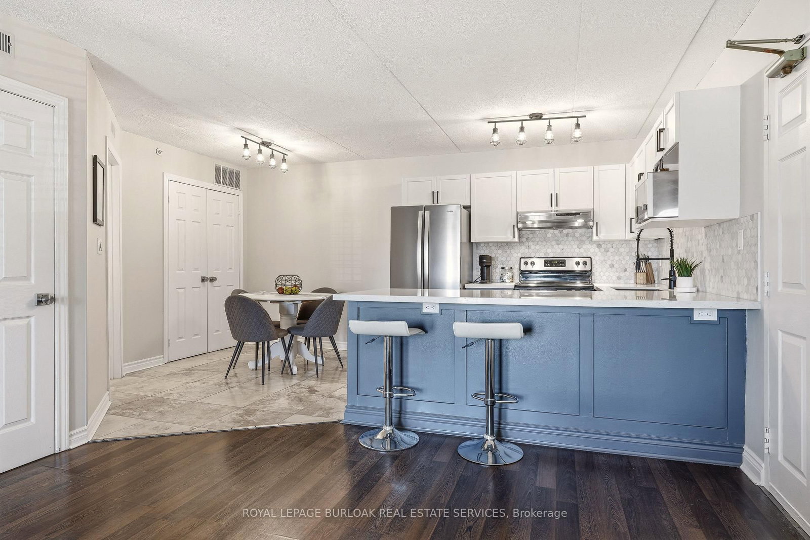 1451 Walker's Line, Unit 304 - Photo 7