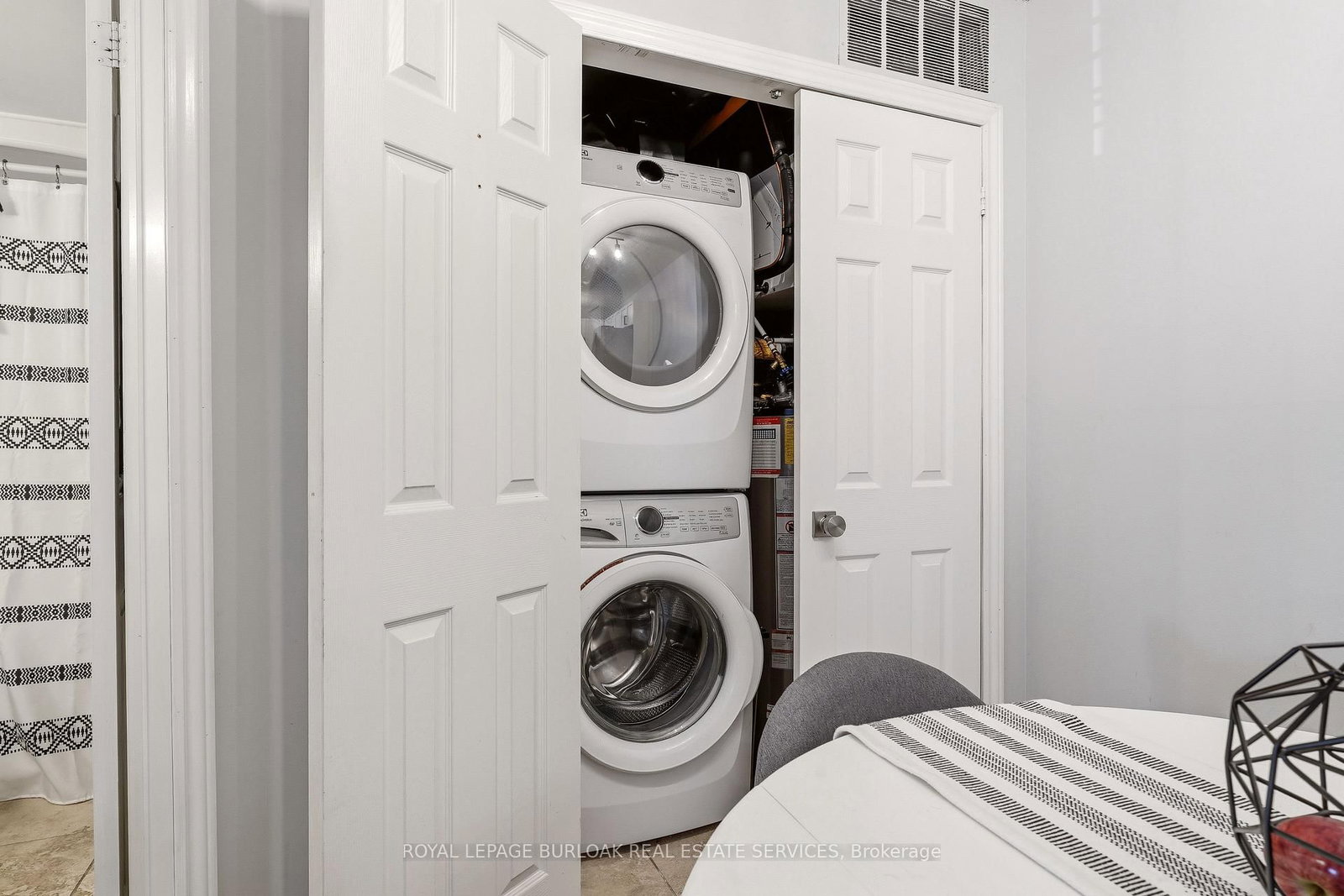 1451 Walker's Line, Unit 304 - Photo 8