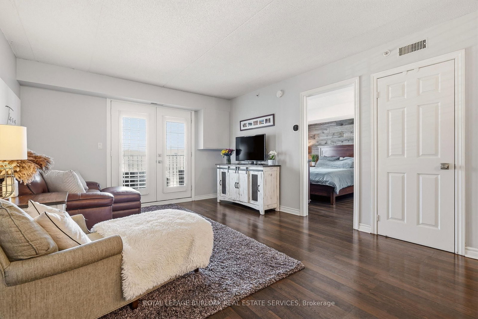 1451 Walker's Line, Unit 304 - Photo 9