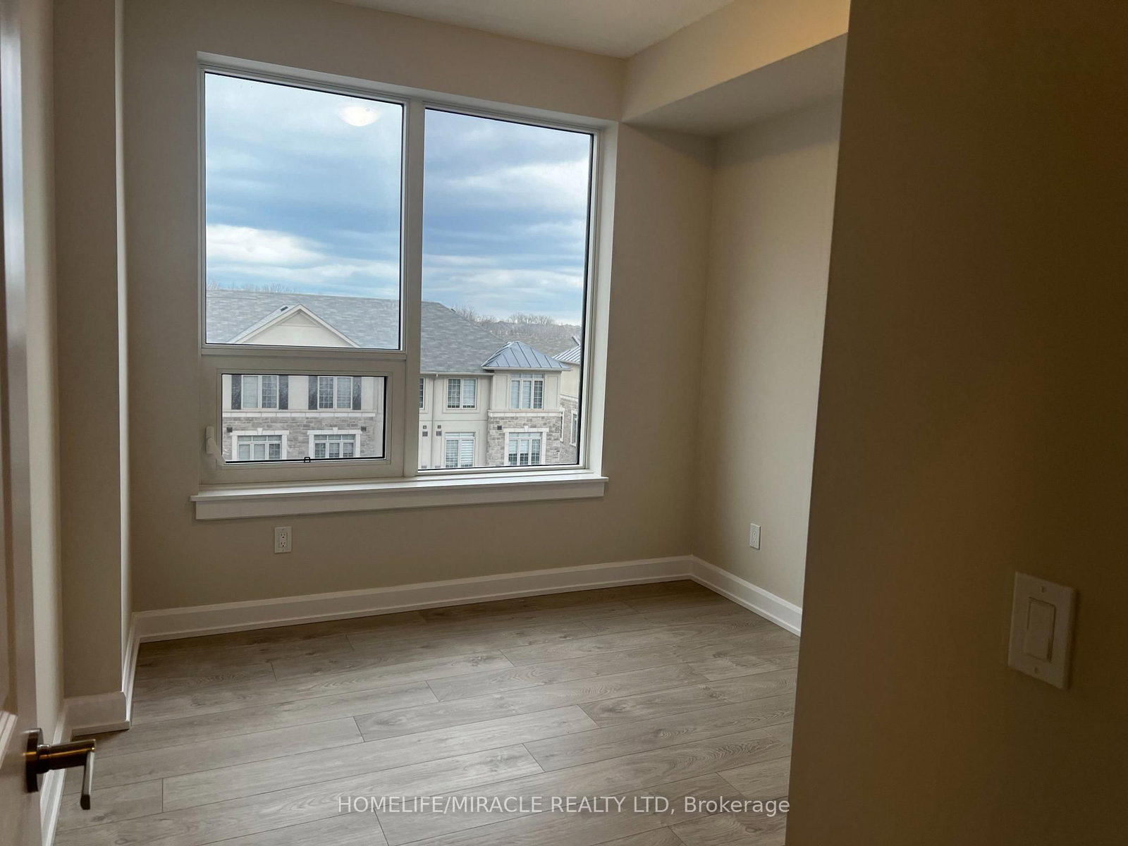3220 William Coltson Avenue, Unit 422 - Photo 16