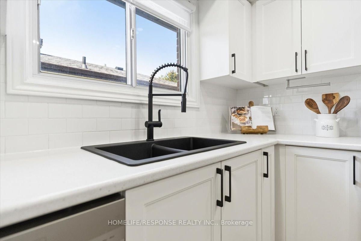 291 Thrace Avenue - Photo 13