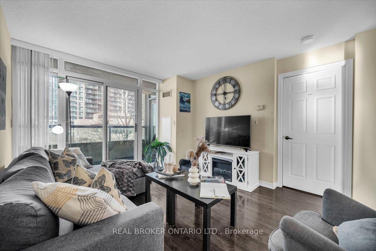 335 Rathburn Road W, Unit 312 - Photo 10