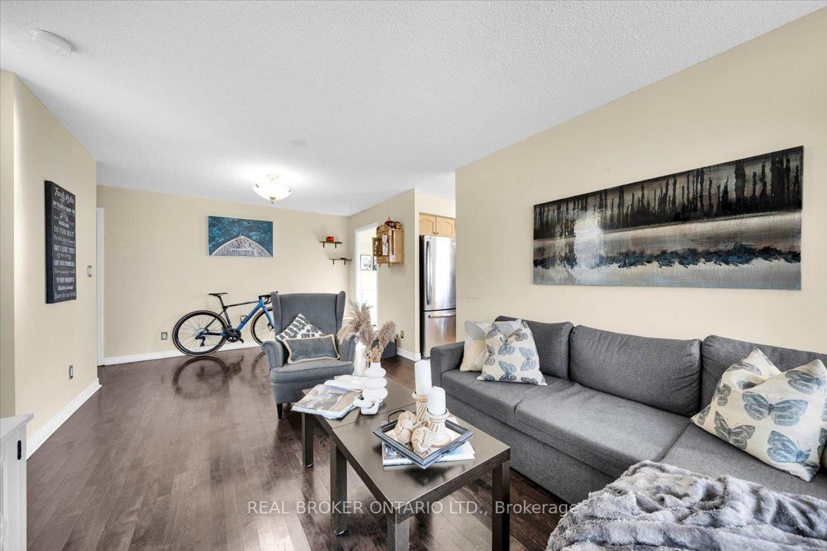 335 Rathburn Road W, Unit 312 - Photo 11