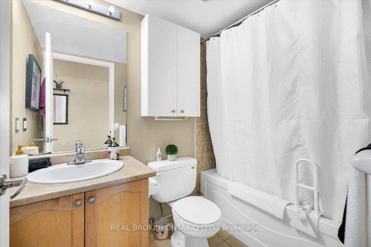 335 Rathburn Road W, Unit 312 - Photo 14
