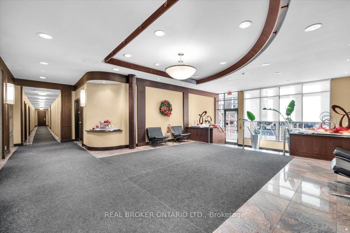 335 Rathburn Road W, Unit 312 - Photo 6