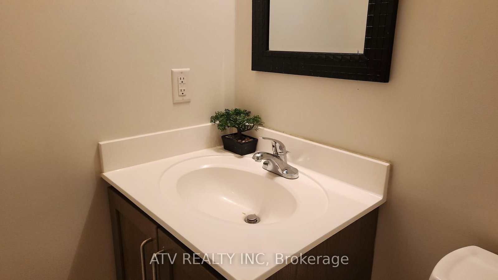 26 Fieldway Road, Unit 35 - Photo 14