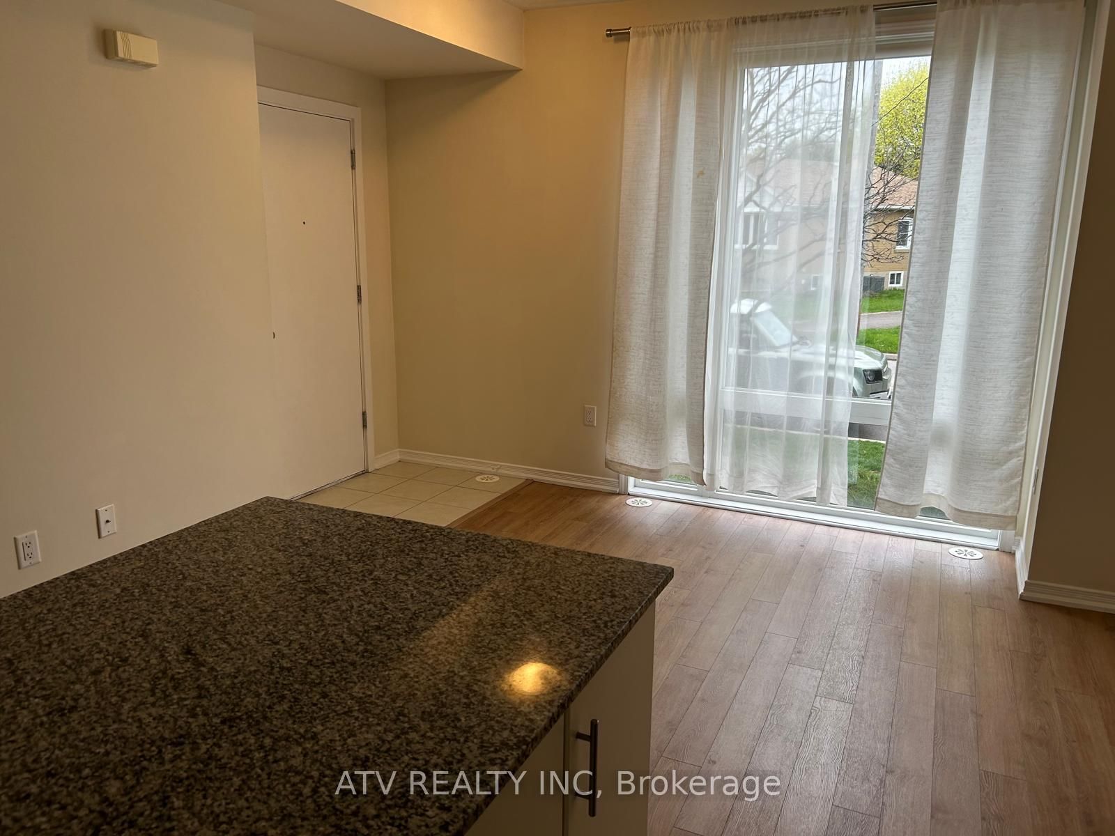 26 Fieldway Road, Unit 35 - Photo 4