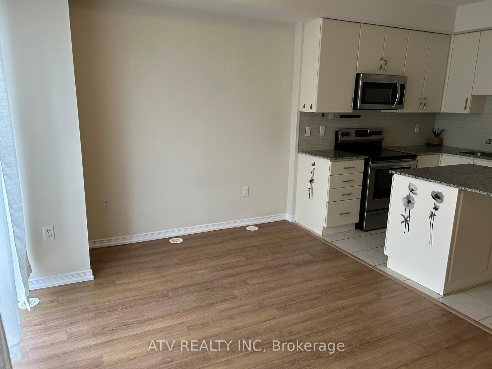 26 Fieldway Road, Unit 35 - Photo 8