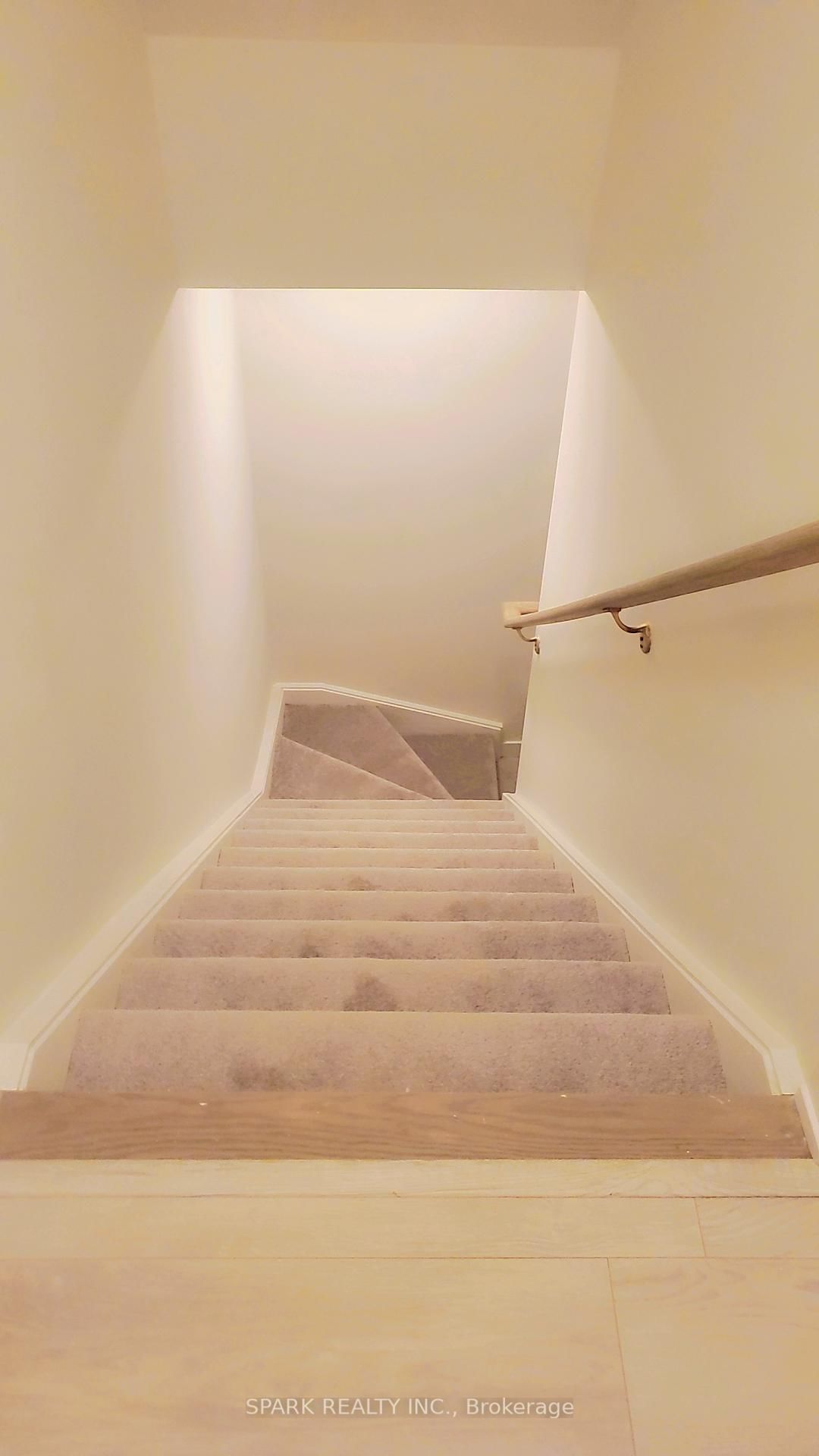 3562 Colonial Drive, Unit 21 - Photo 10