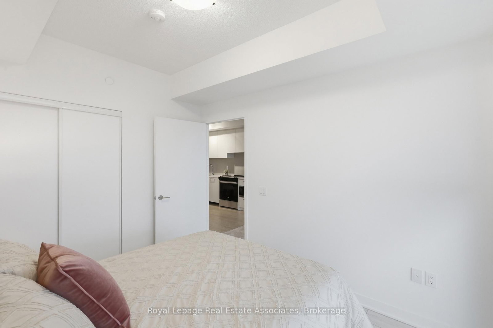 260 Malta Avenue • #1106 • Brampton, ON photo 6