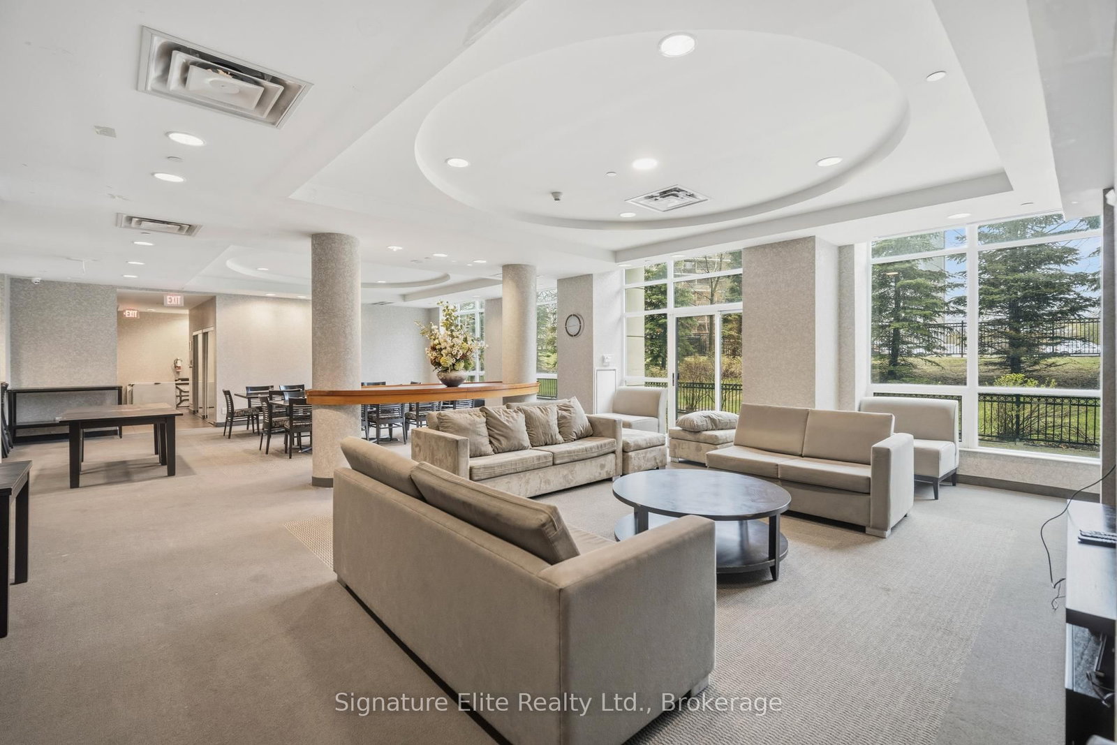 1403 Royal York Road, Unit 909 - Photo 19