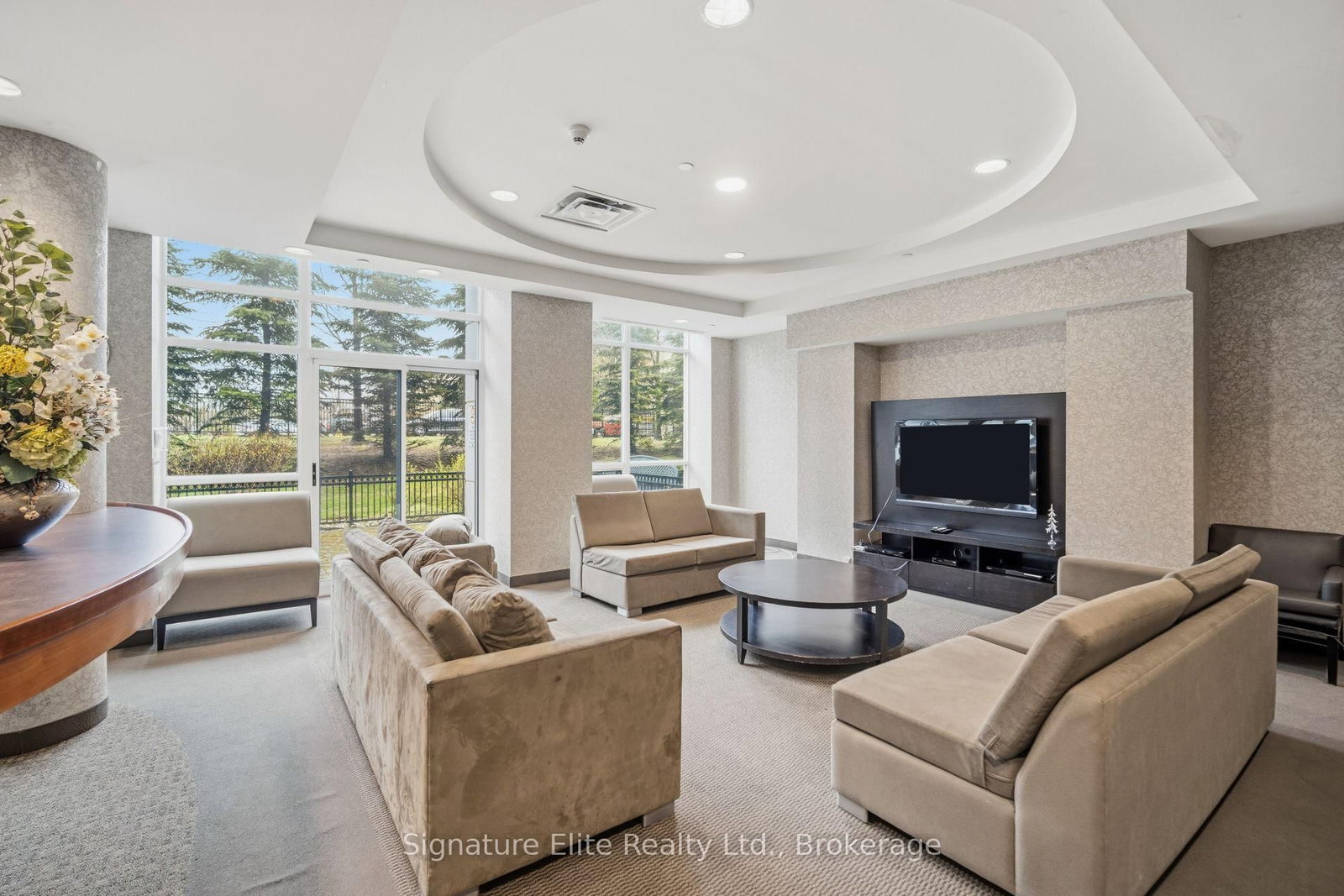 1403 Royal York Road, Unit 909 - Photo 20