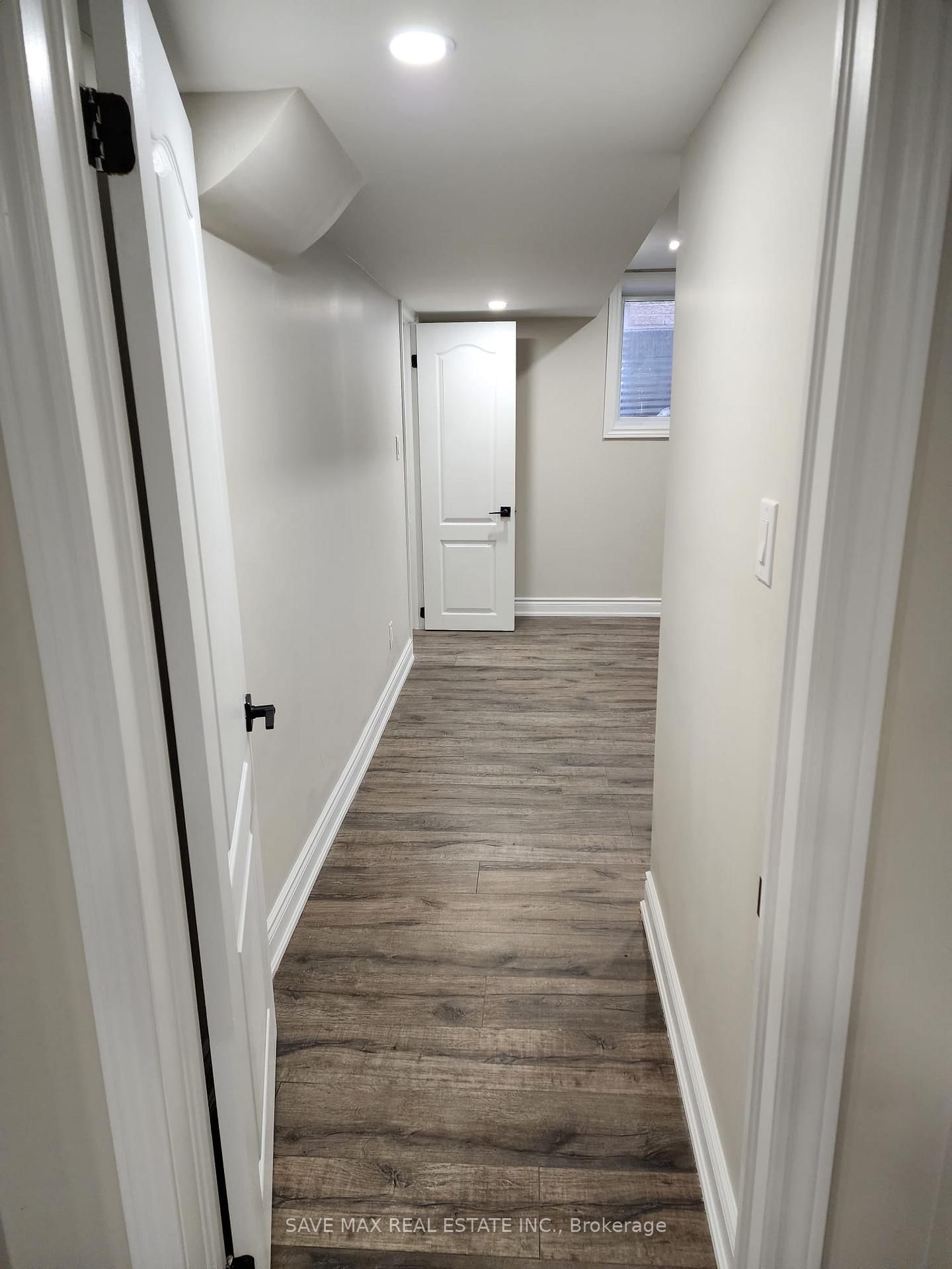 Detached House for lease at 393 Jelinik Terrace, Milton, Ontario, L9T 7N1 - Scott - MLS: W13065488