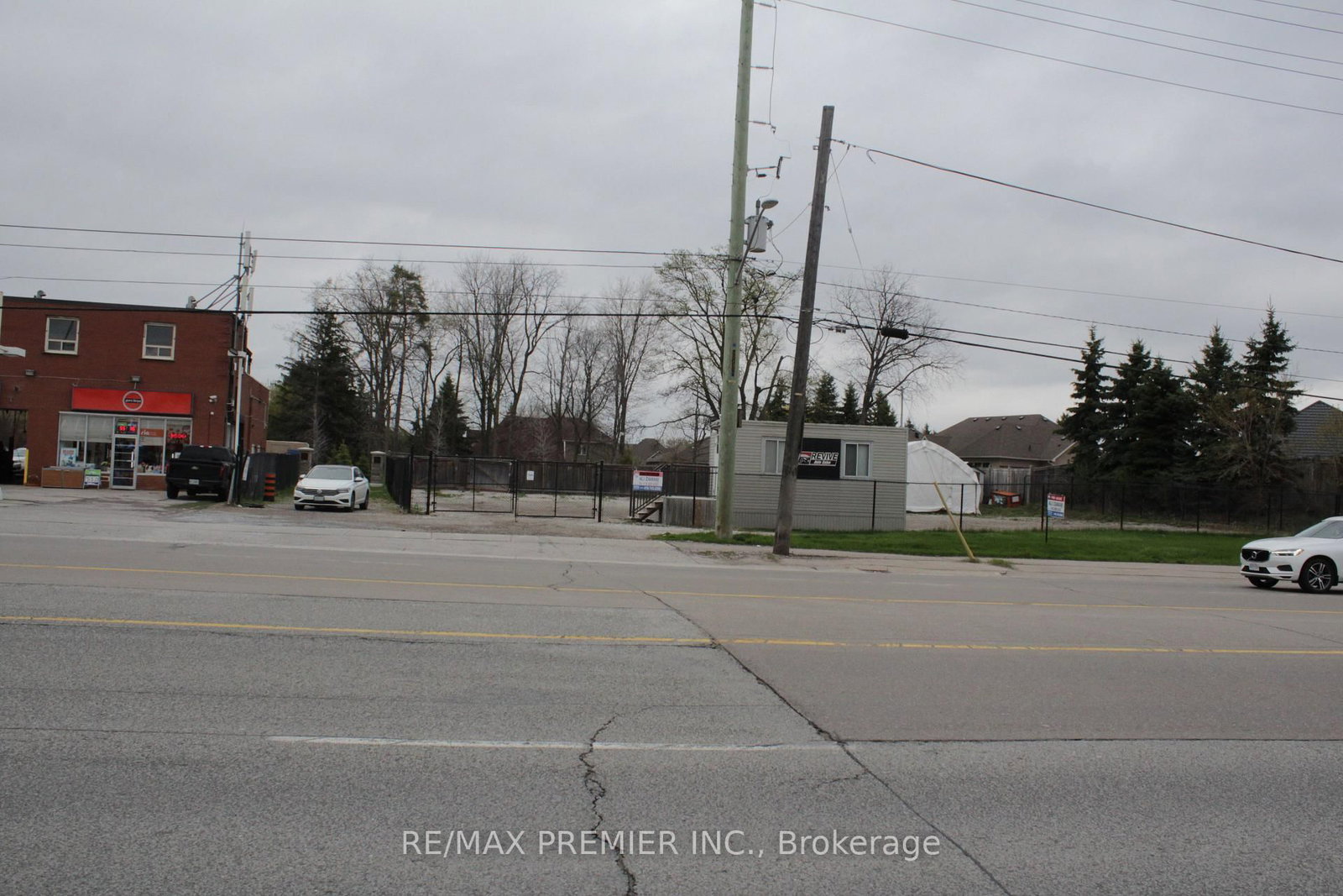 11859 Hurontario Street - Photo 16