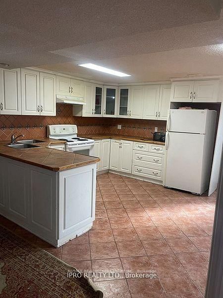 Bsmt - 824 Preston Manor Drive