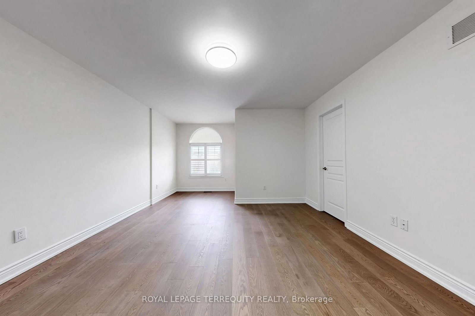 2062 Redstone Crescent - Photo 20
