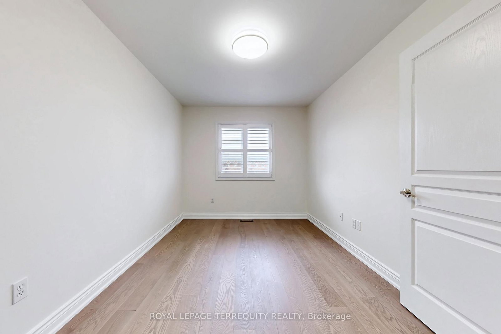2062 Redstone Crescent - Photo 27