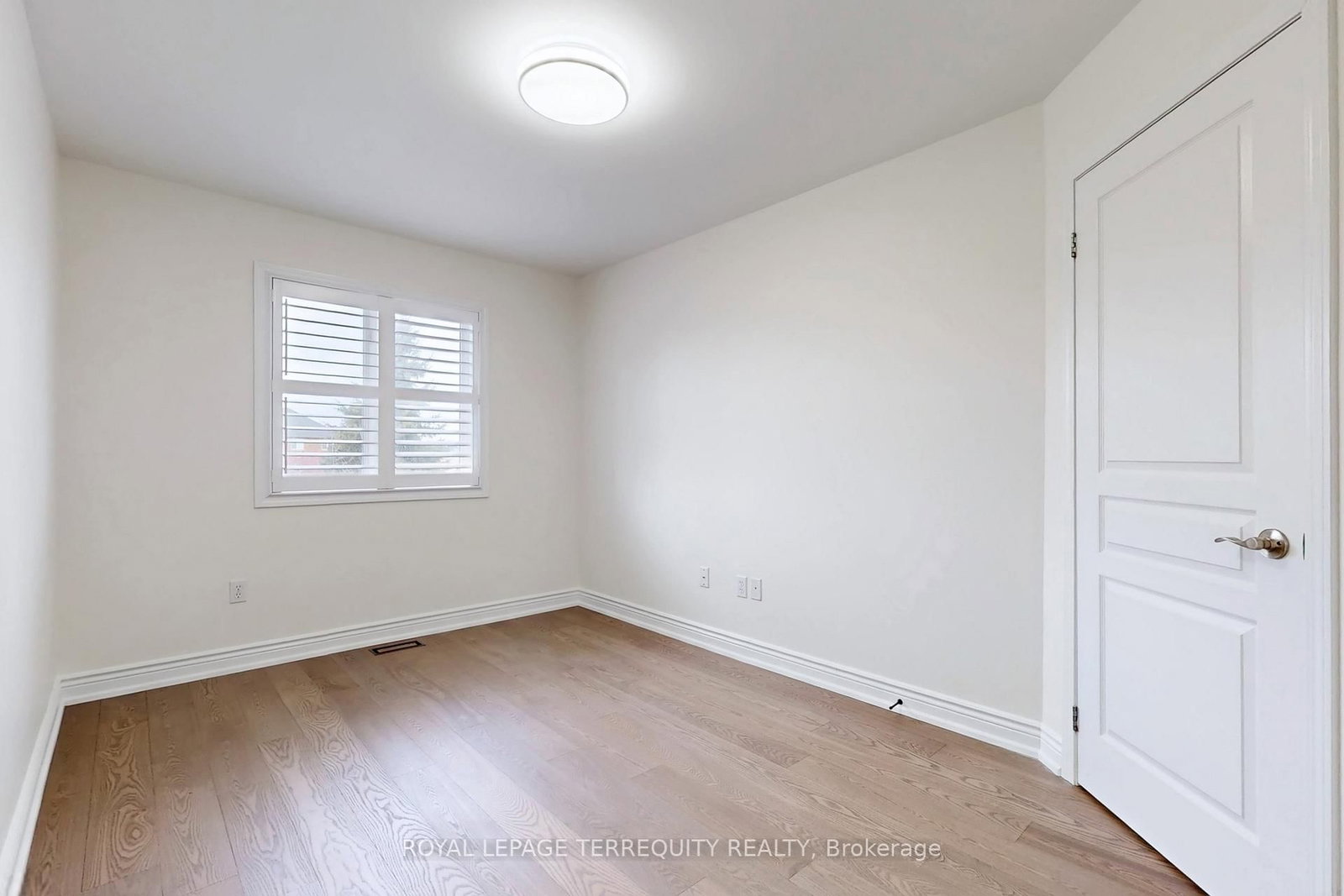 2062 Redstone Crescent - Photo 28