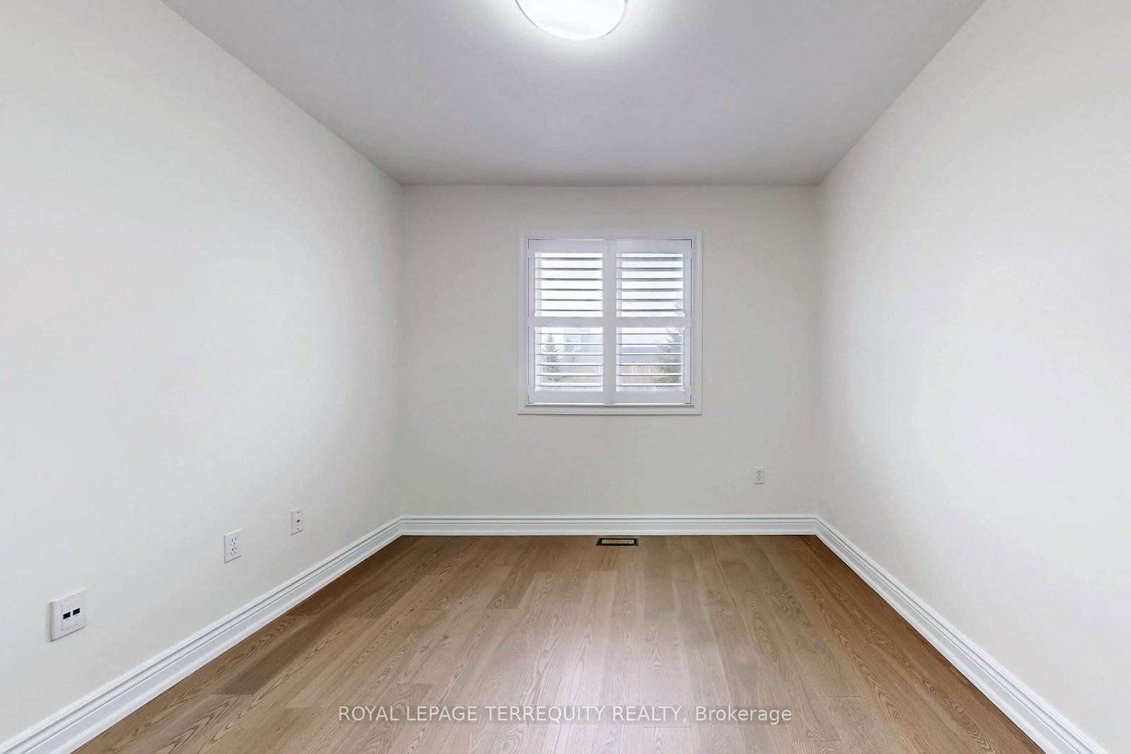 2062 Redstone Crescent - Photo 29