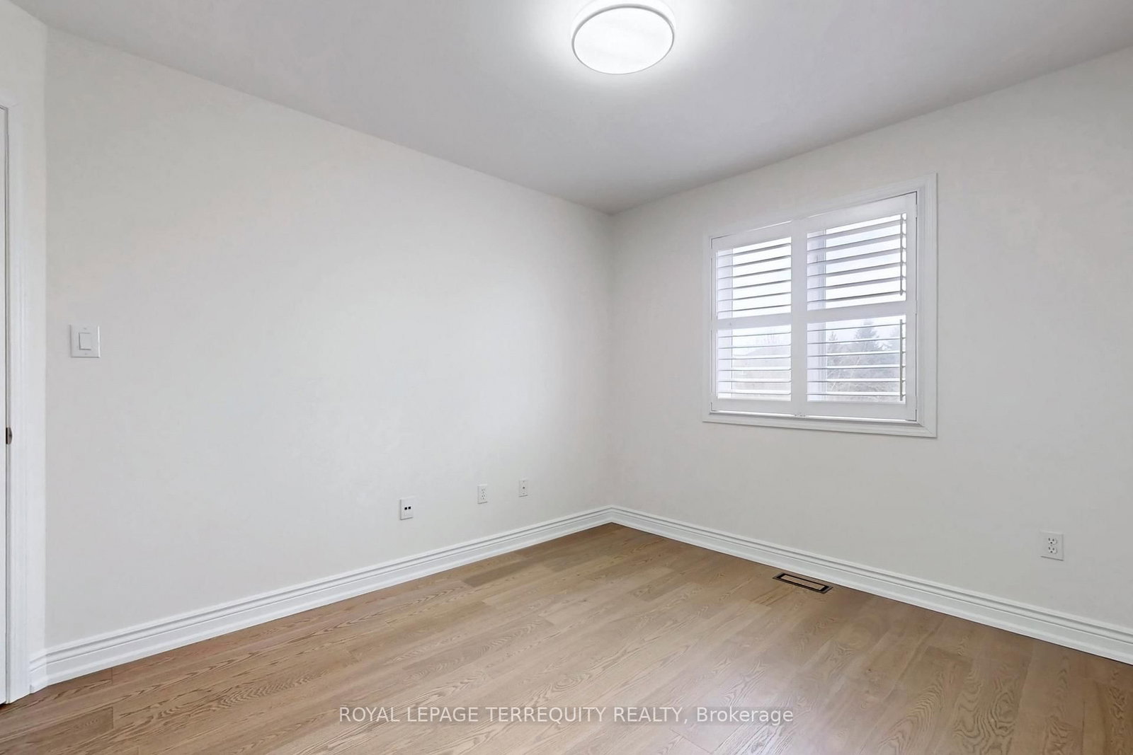 2062 Redstone Crescent - Photo 30