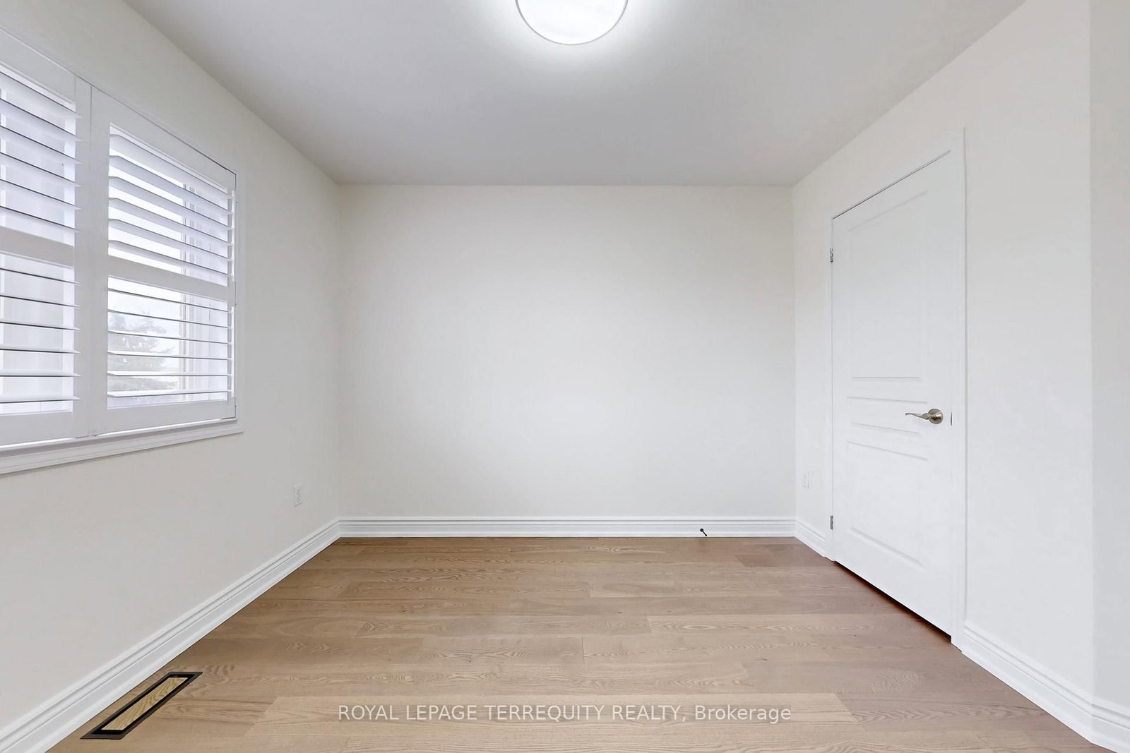 2062 Redstone Crescent - Photo 31