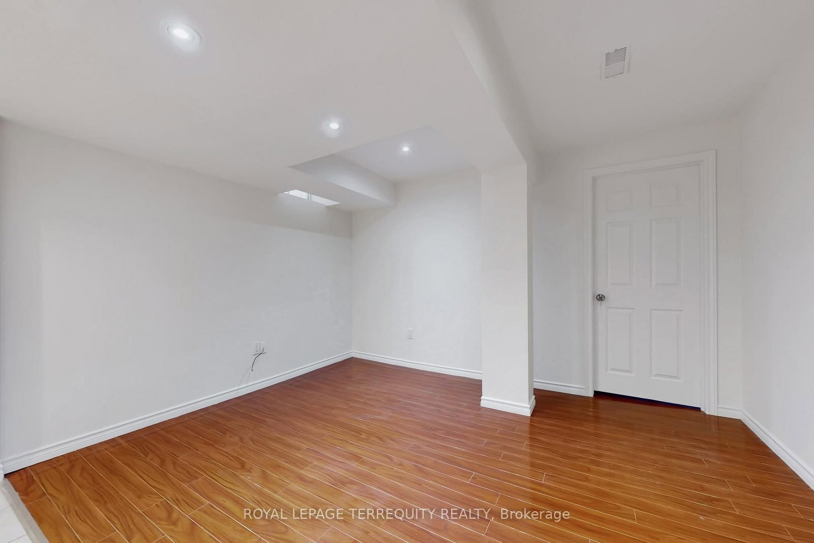 2062 Redstone Crescent - Photo 36