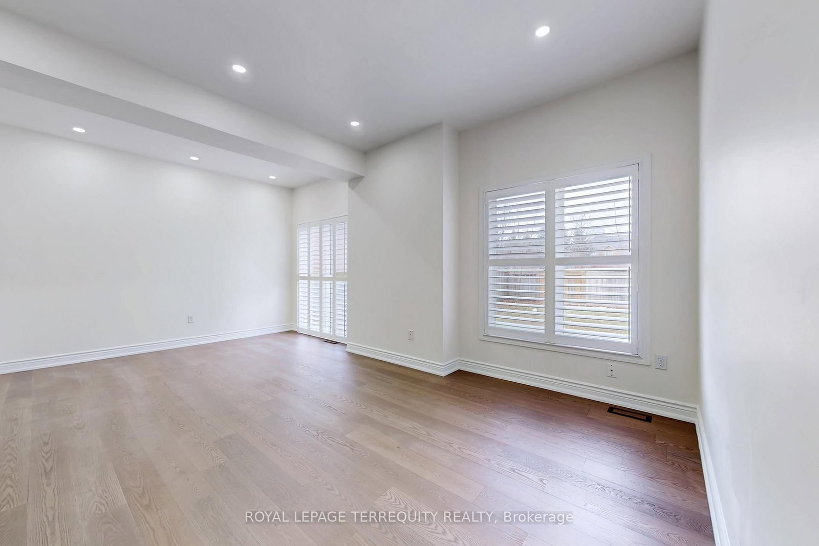 2062 Redstone Crescent - Photo 6