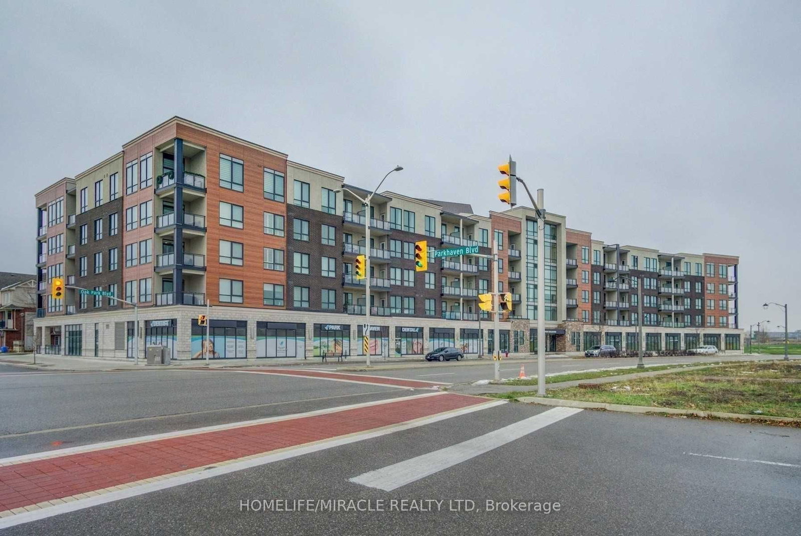 150 OAK PARK Boulevard E, Unit 312