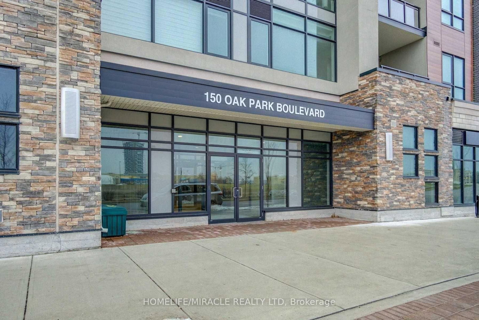 150 OAK PARK Boulevard E, Unit 312 - Photo 2