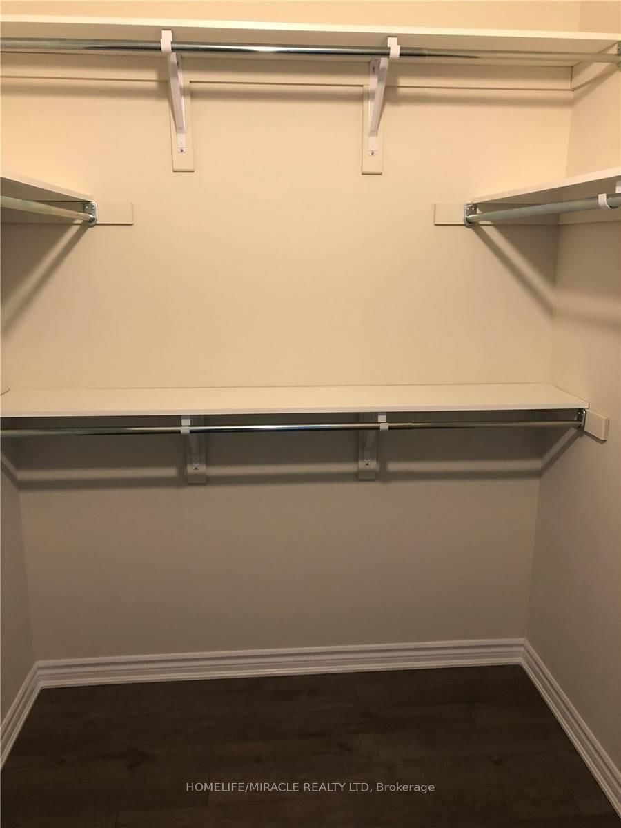 150 OAK PARK Boulevard E, Unit 312 - Photo 5
