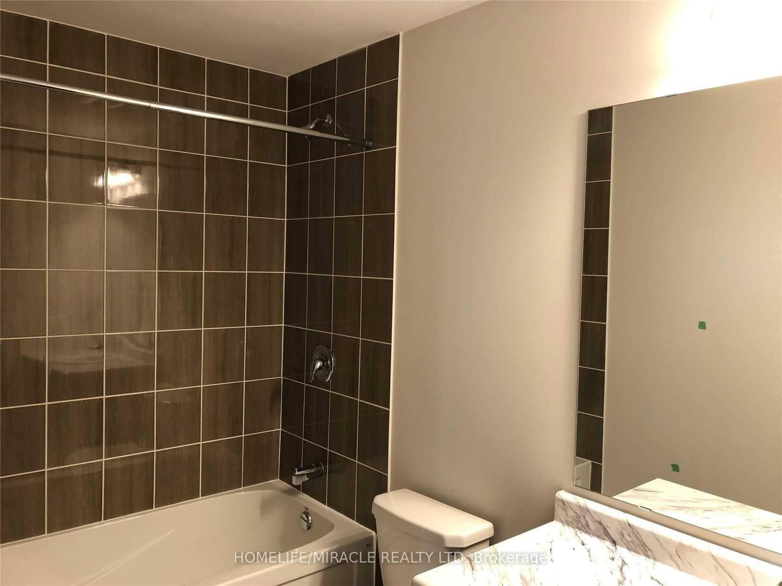150 OAK PARK Boulevard E, Unit 312 - Photo 8