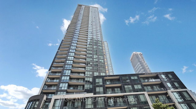 3103 - 510 Curran Place
