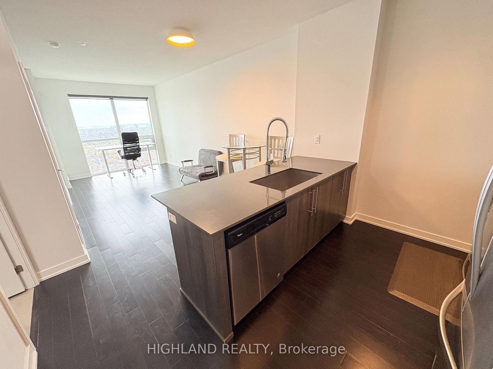 510 Curran Place, Unit 3103 - Photo 4