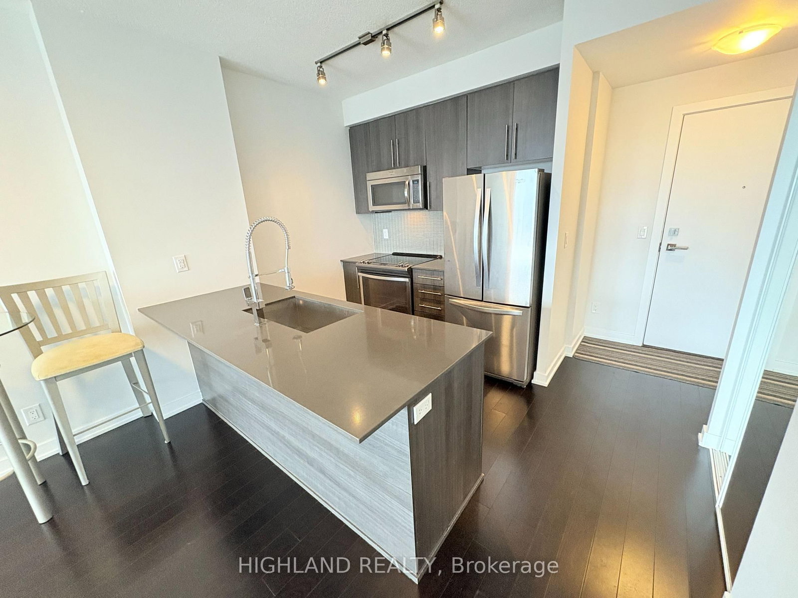510 Curran Place, Unit 3103 - Photo 5