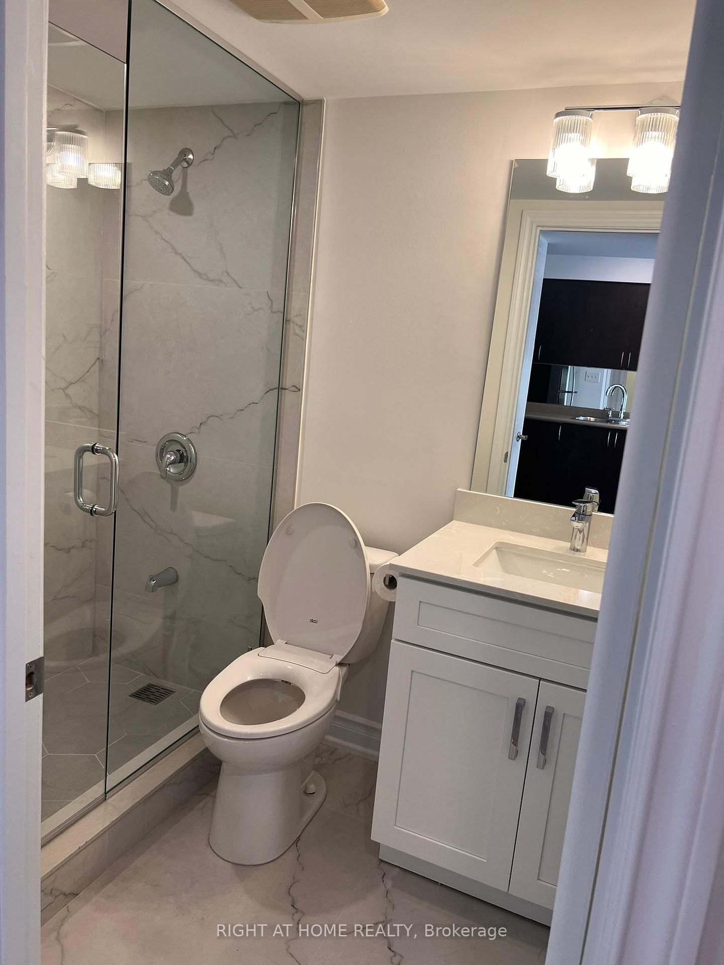 4975 Southampton Drive N, Unit 185 - Photo 12