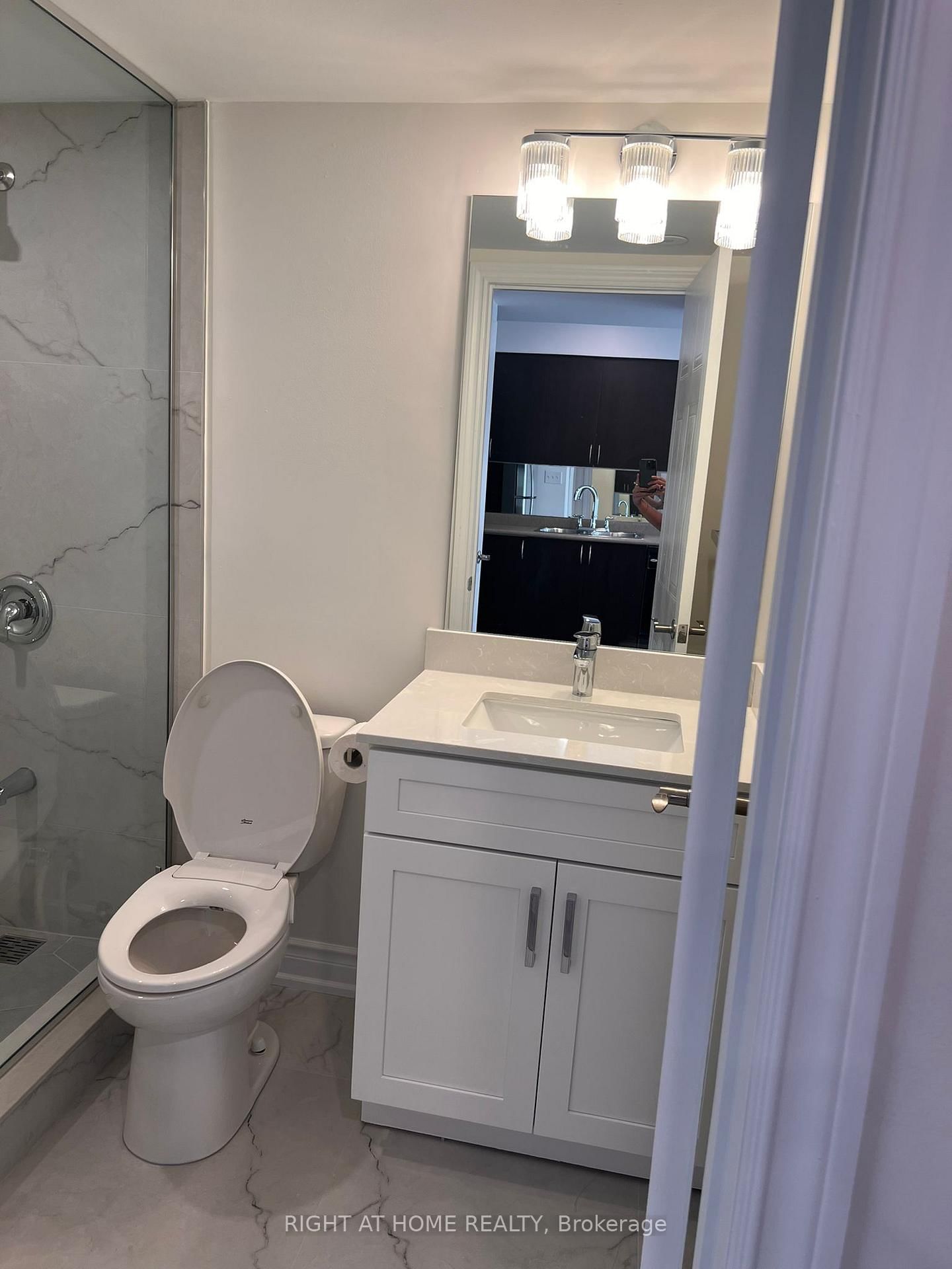 4975 Southampton Drive N, Unit 185 - Photo 13