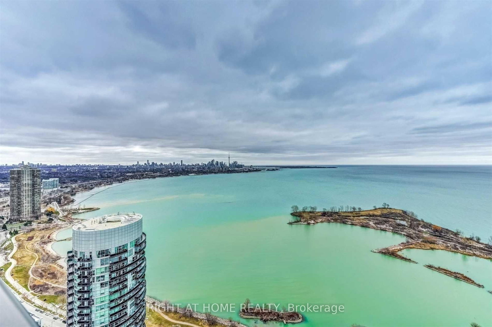 56 Annie Craig Drive, Unit 1103