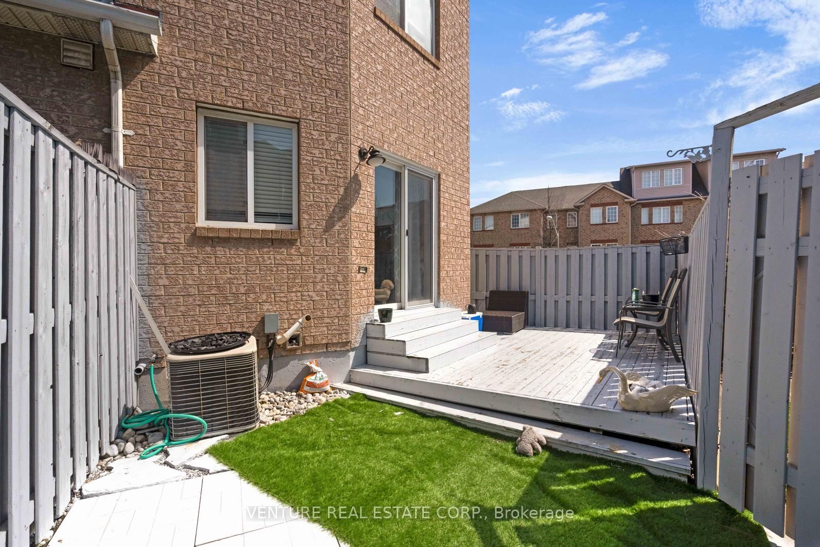 19 Spadina Brampton,ON L6X 4X6 — Photo 21