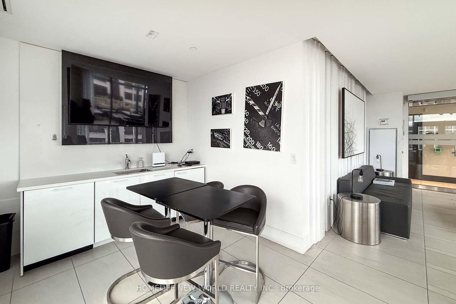10 De Boers Drive, Unit TH04 - Photo 10