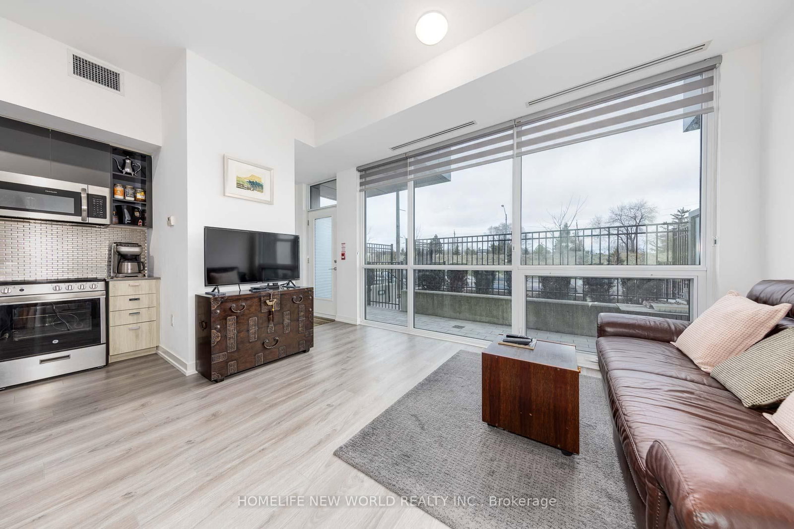 10 De Boers Drive, Unit TH04 - Photo 26