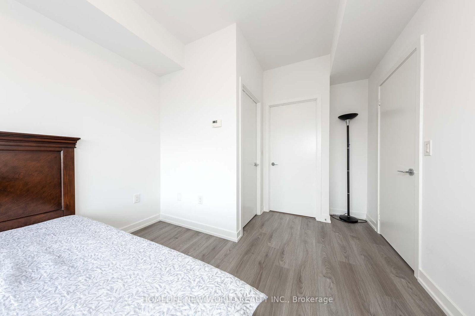 10 De Boers Drive, Unit TH04 - Photo 35