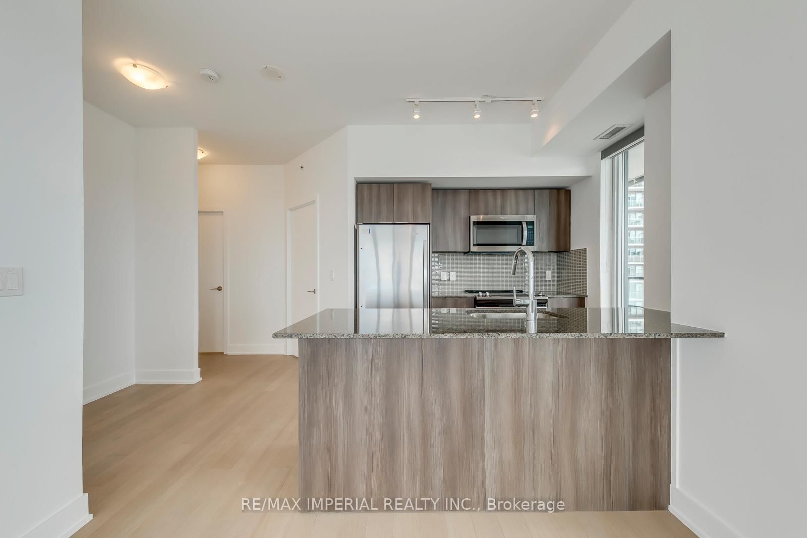 20 Shore Breeze Drive, Unit 2007 - Photo 23