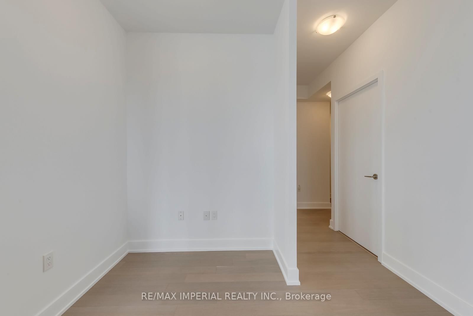 20 Shore Breeze Drive, Unit 2007 - Photo 32