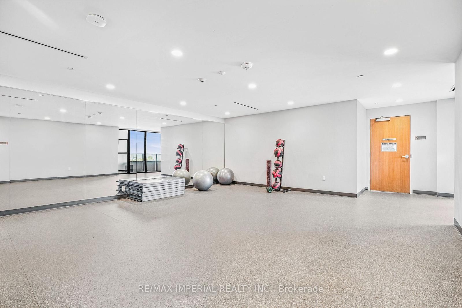 20 Shore Breeze Drive, Unit 2007 - Photo 38