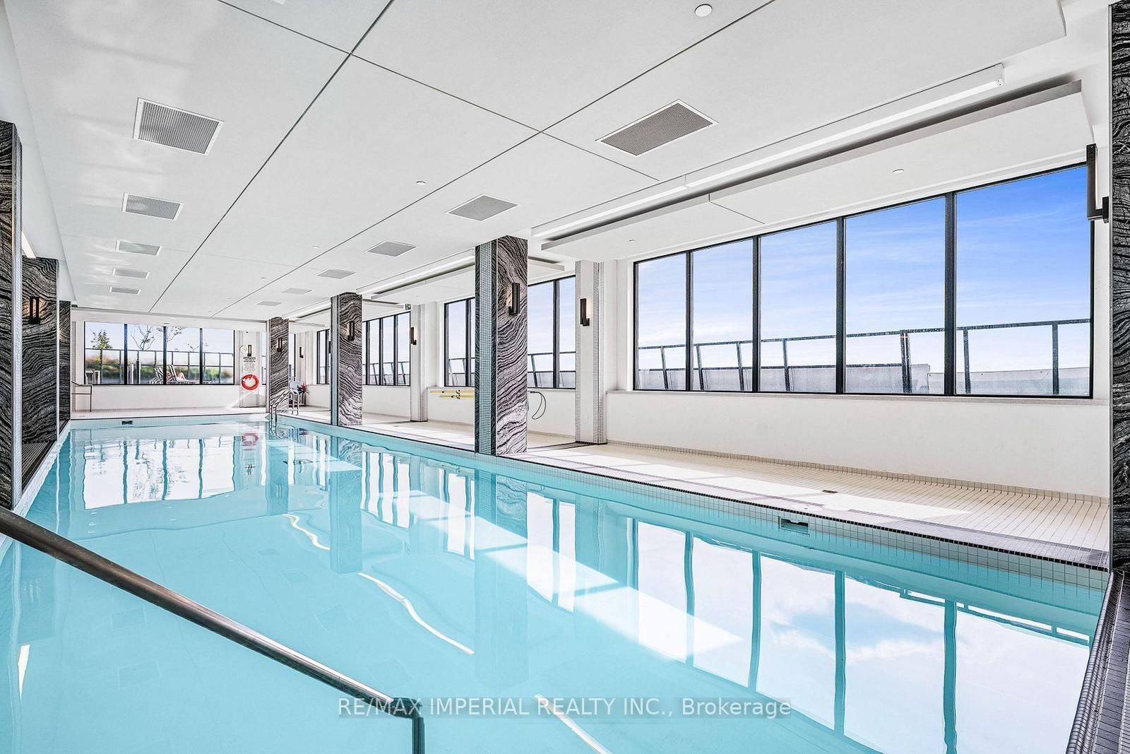 20 Shore Breeze Drive, Unit 2007 - Photo 45