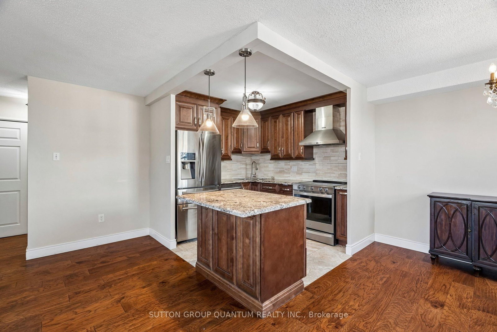 2345 Confederation Parkway, Unit 802 - Photo 5